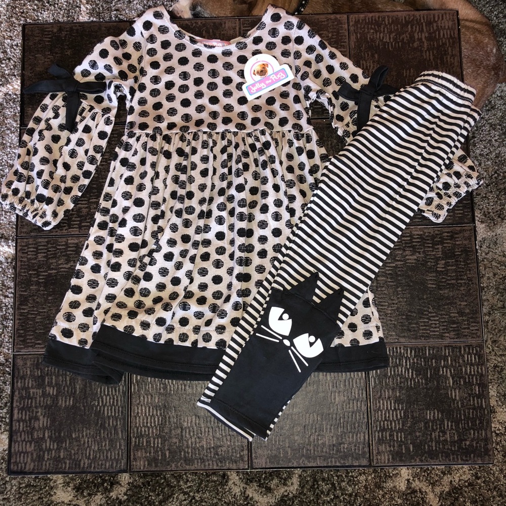 Jelly the pug polka dot and stripped outfit
